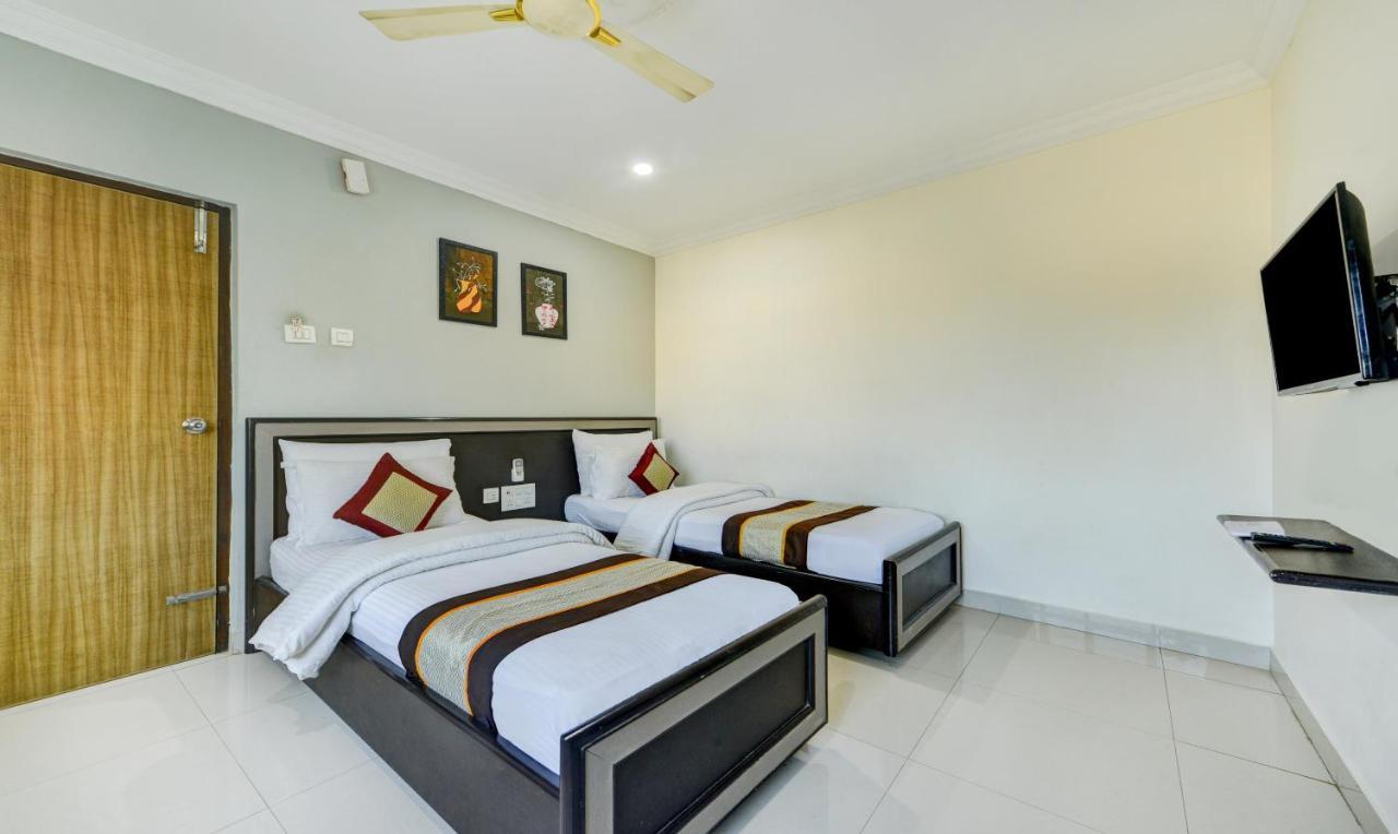 Hotel Salbala - Near Airport Ченнаи Экстерьер фото