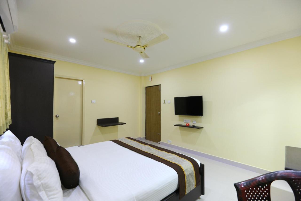 Hotel Salbala - Near Airport Ченнаи Экстерьер фото